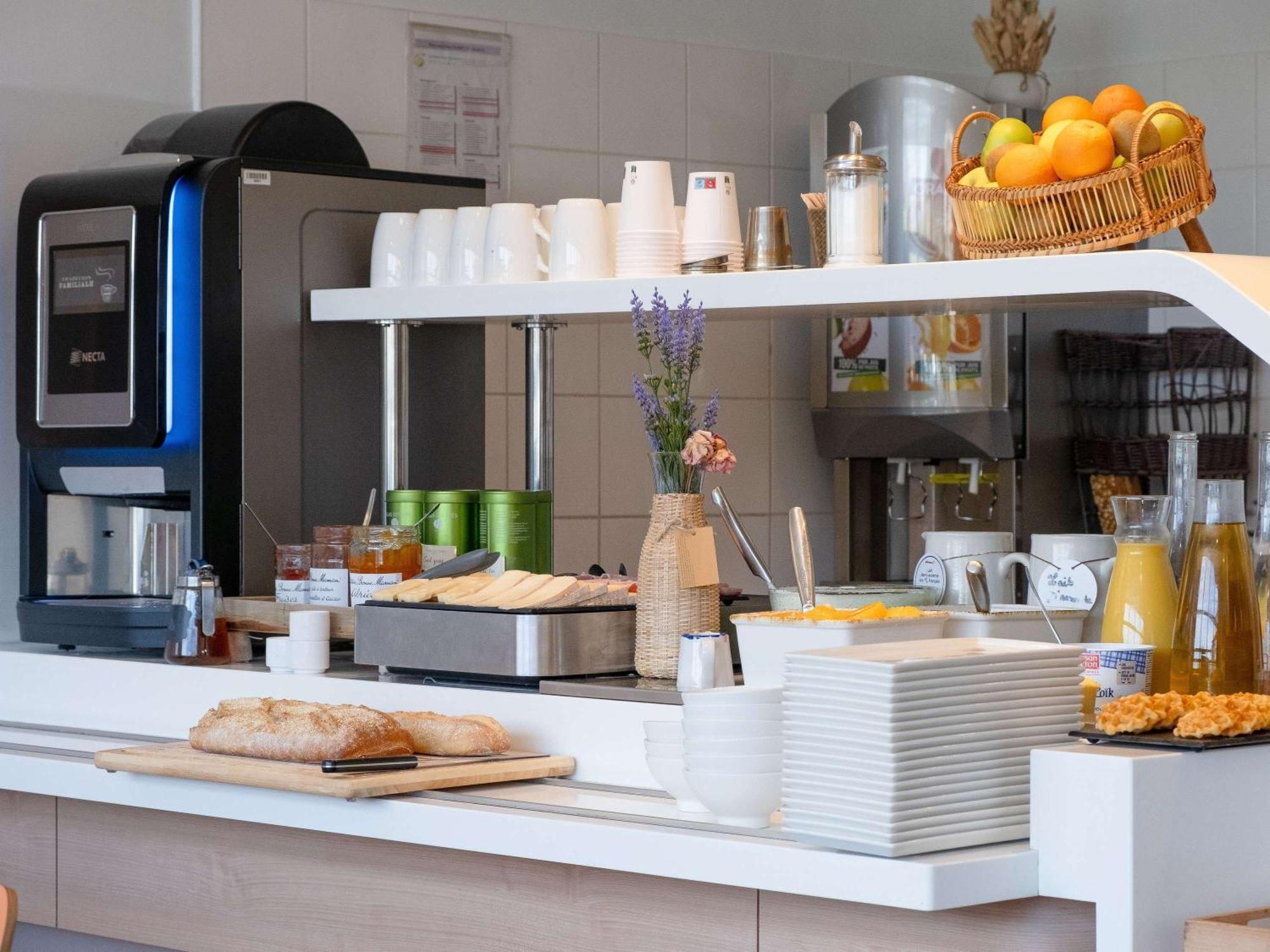 Ibis Budget Montauban Les Chaumes Exterior foto