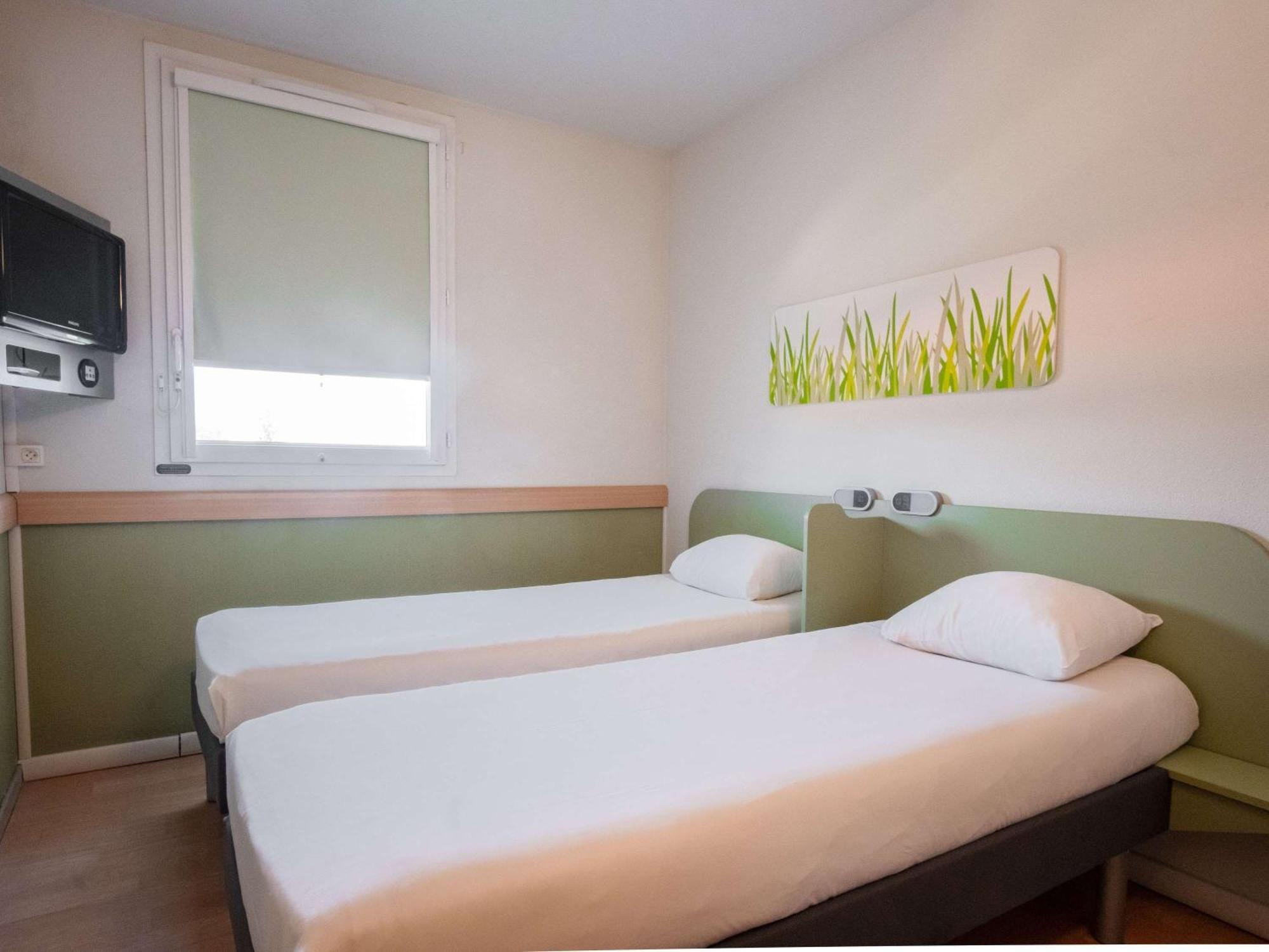 Ibis Budget Montauban Les Chaumes Exterior foto