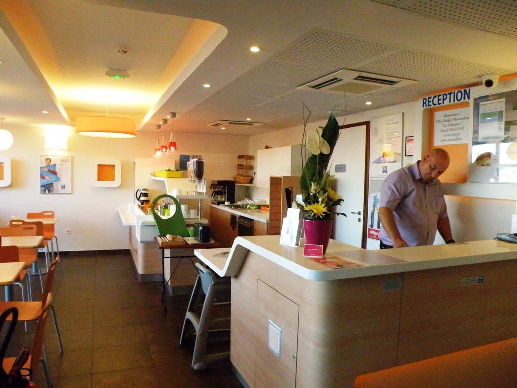 Ibis Budget Montauban Les Chaumes Exterior foto